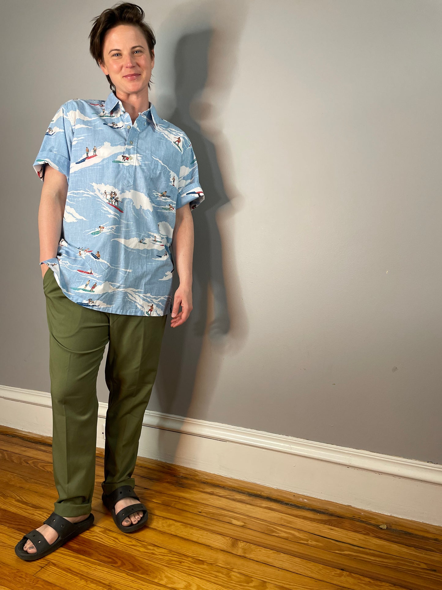 Vintage Surfer Print Shirt (Men's Small/Medium)
