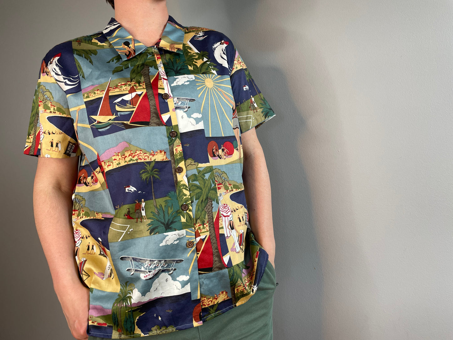 Vintage Patchwork Vacation Print Shirt (Women's Medium)