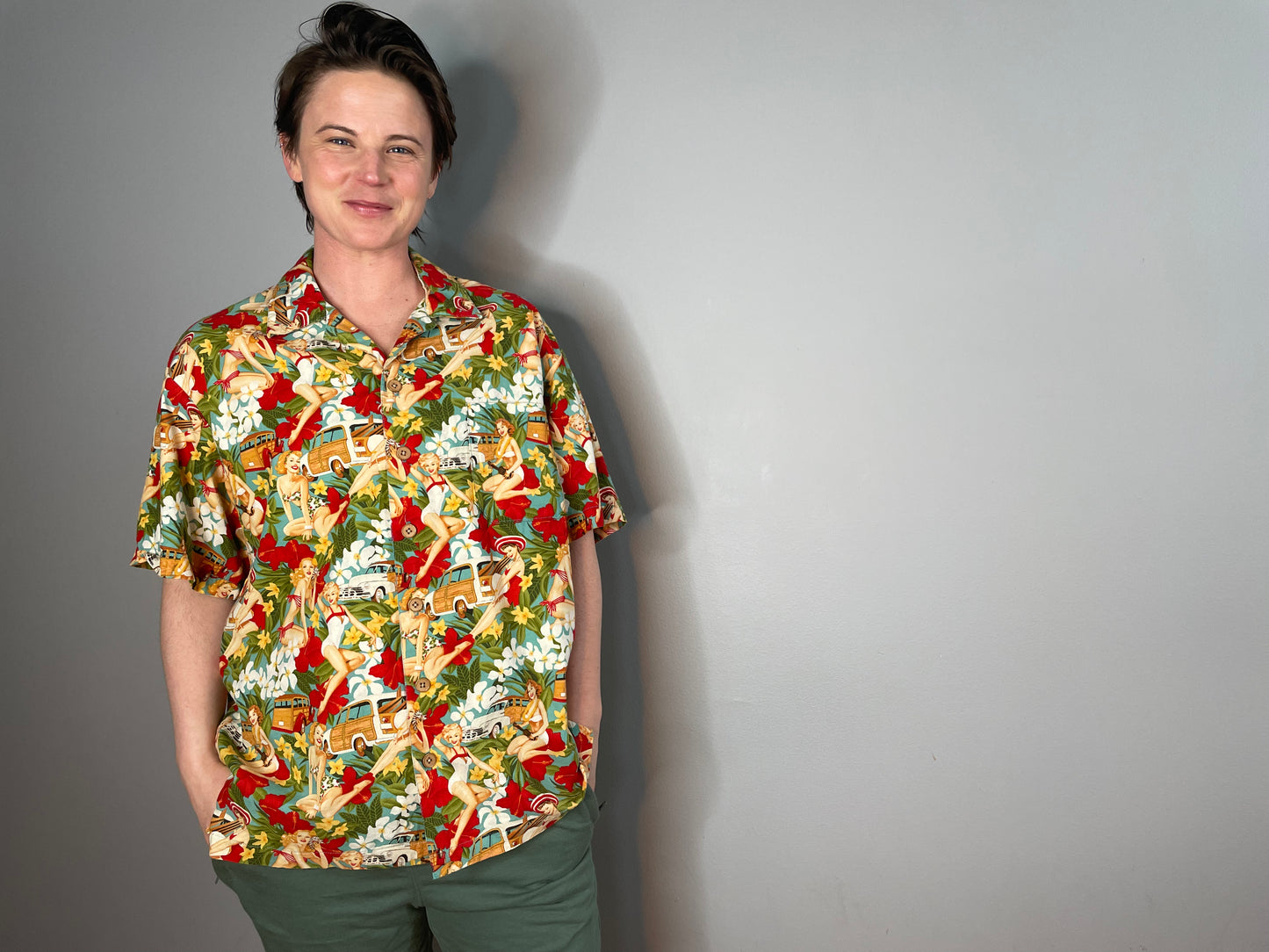 Modern Pin-Up Print Shirt (Men's Large)