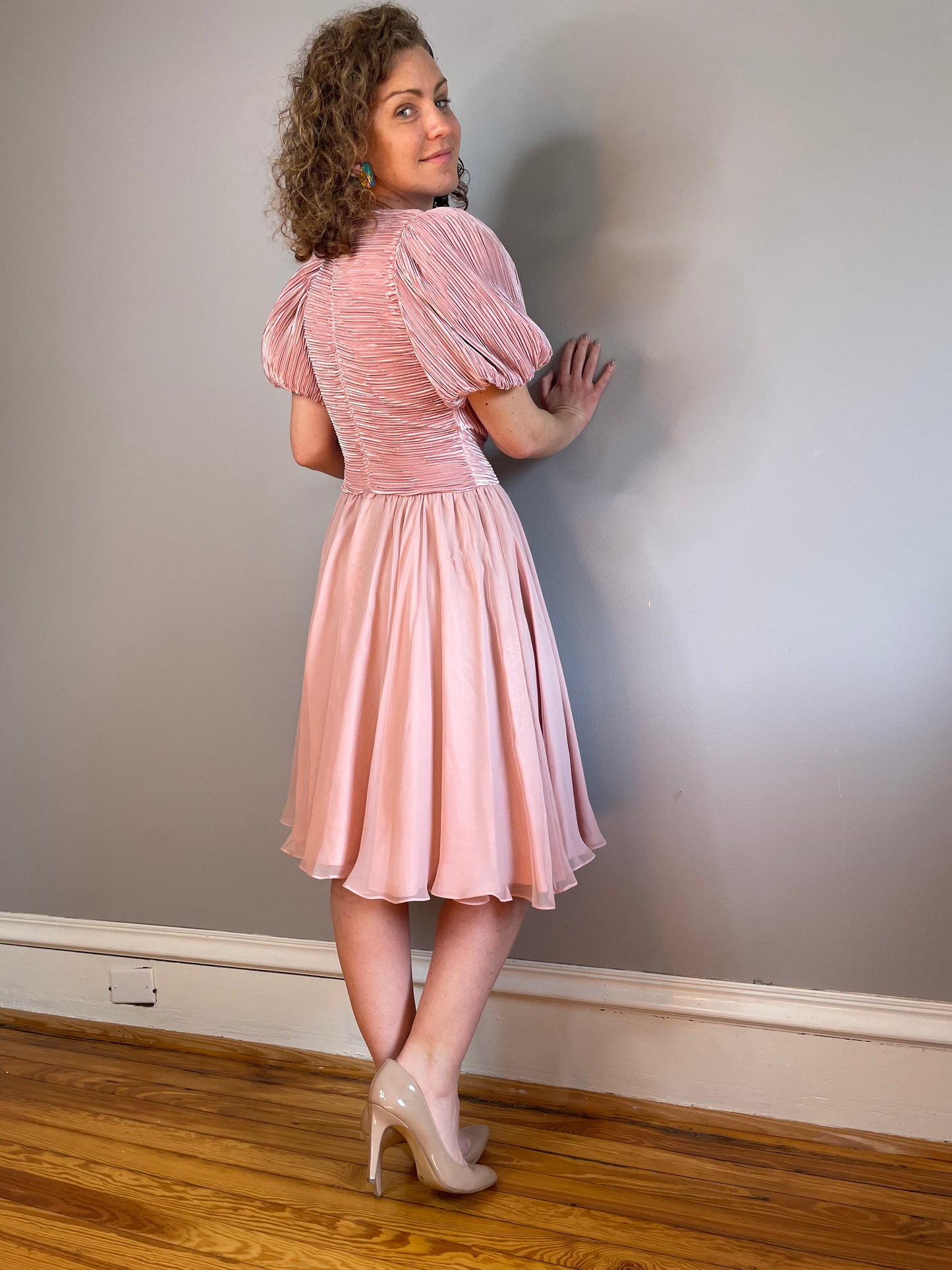 Vintage Pink Puff Sleeve Romantic Dress (XS/S)