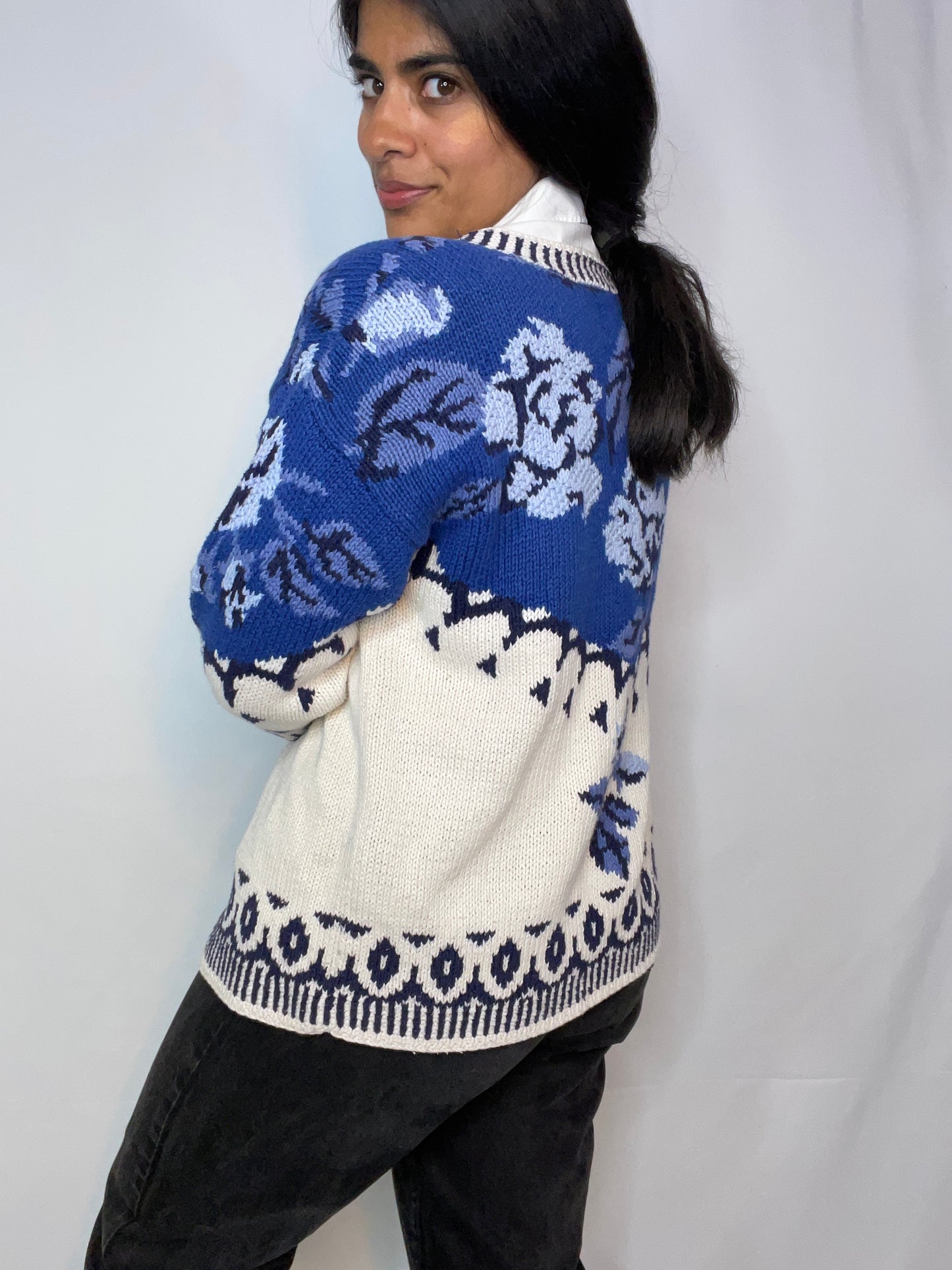 Vintage 80s Blue and White Floral Handmade Knit (Small)